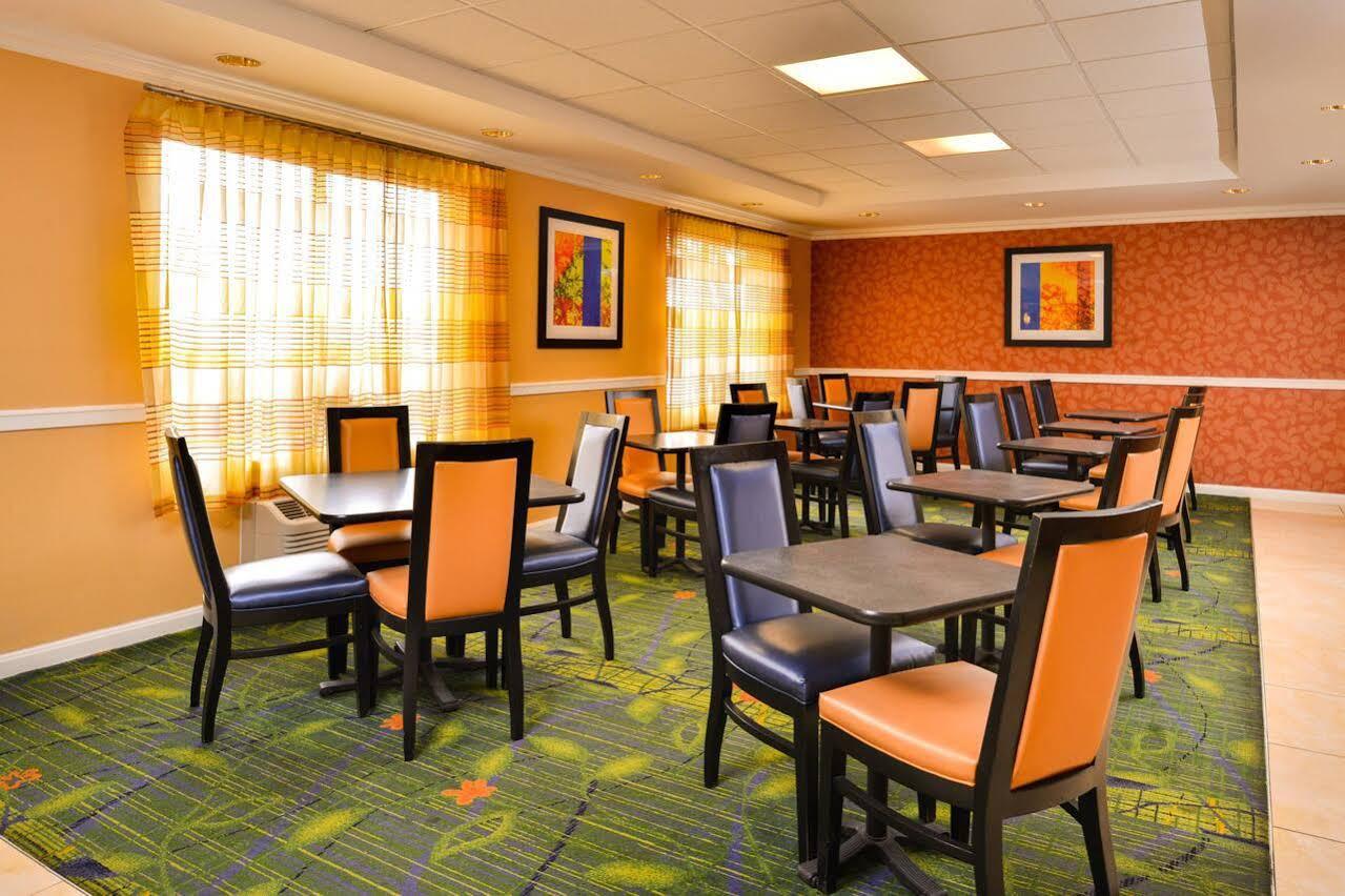 Holiday Inn Express Princeton By Ihg Экстерьер фото